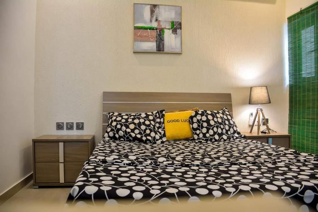 كوتونو Klik Klak Appart Hotel المظهر الخارجي الصورة