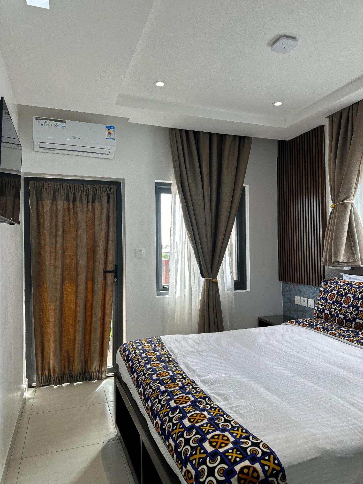 كوتونو Klik Klak Appart Hotel المظهر الخارجي الصورة