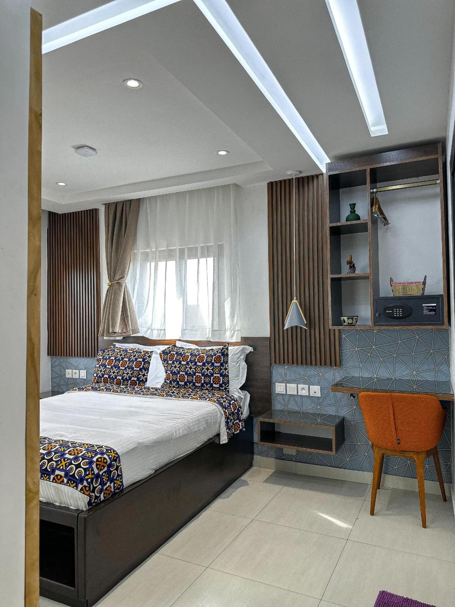 كوتونو Klik Klak Appart Hotel المظهر الخارجي الصورة