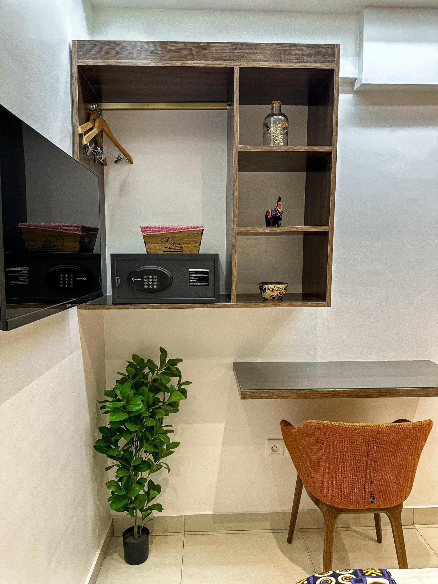 كوتونو Klik Klak Appart Hotel المظهر الخارجي الصورة